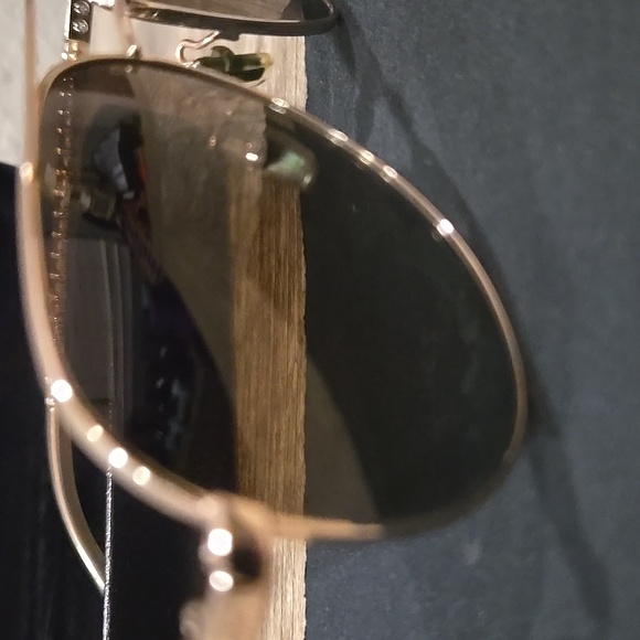 COACH SUNGLASSES - Picture 3 of 10